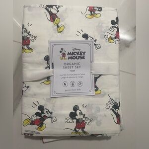 Pottery Barn Kids Disney Mickey Mouse Organic Sheet Set twin